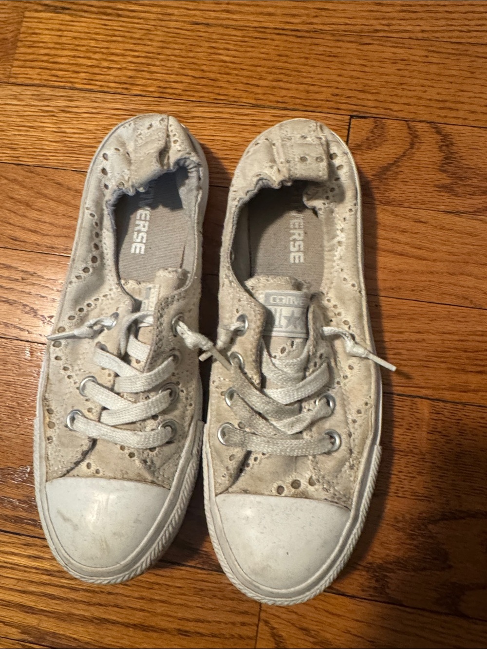 Converse Women’s White Canvas Low-Top Sneakers